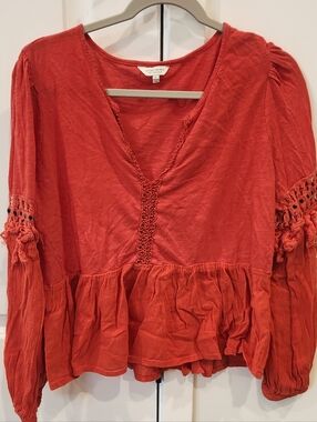 Lucky Brand Rust Red V‑Neck Peasant Blouse with Crochet Trim